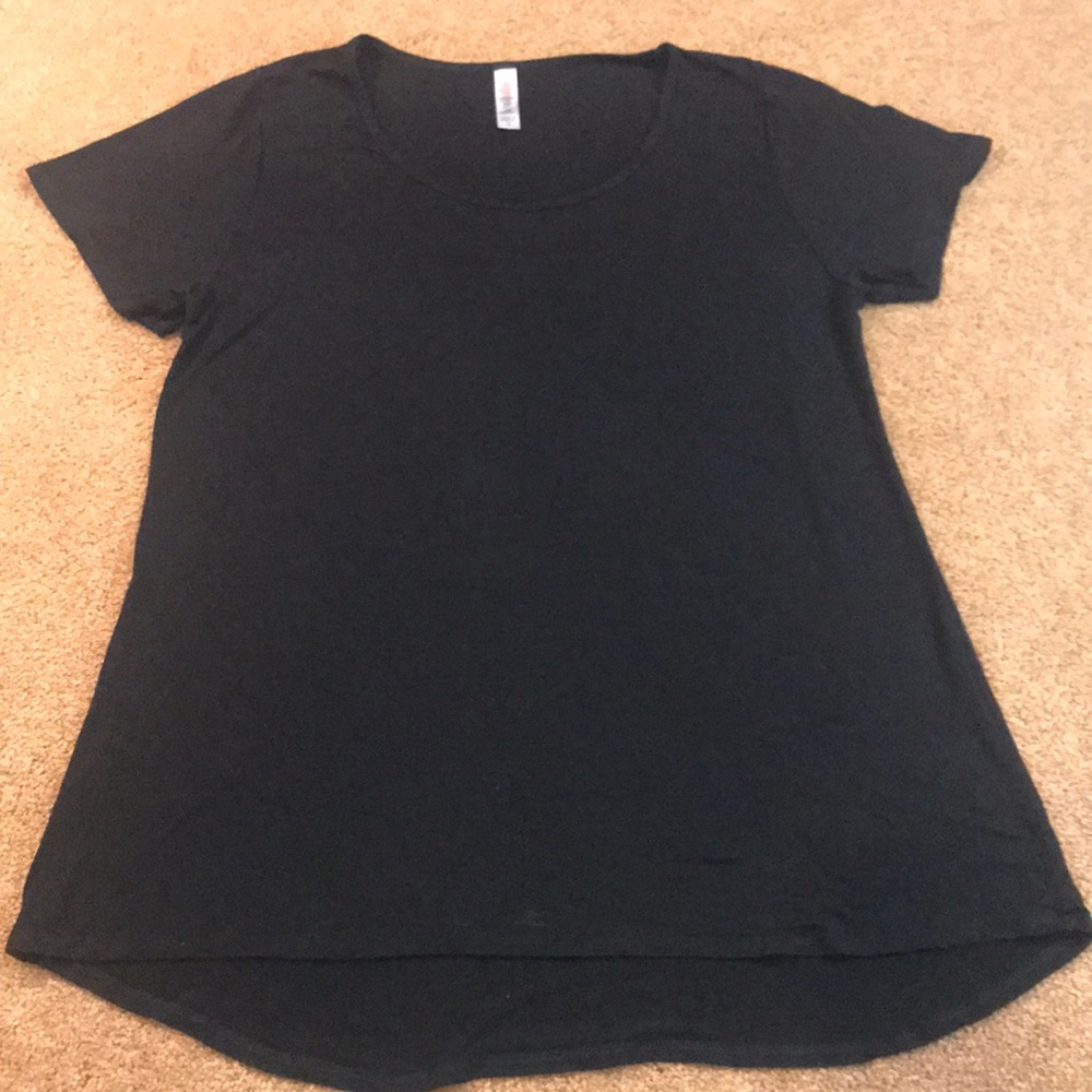 M LuLaRoe Classic T